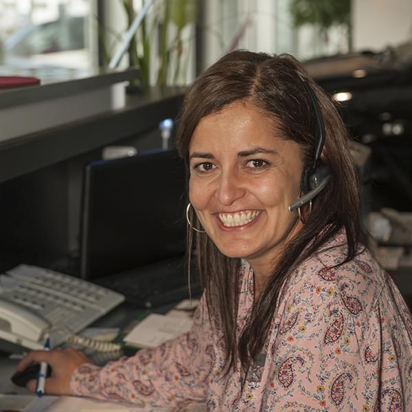 Lena Dias – Teamleiterin Betriebsassistenz Burscheid